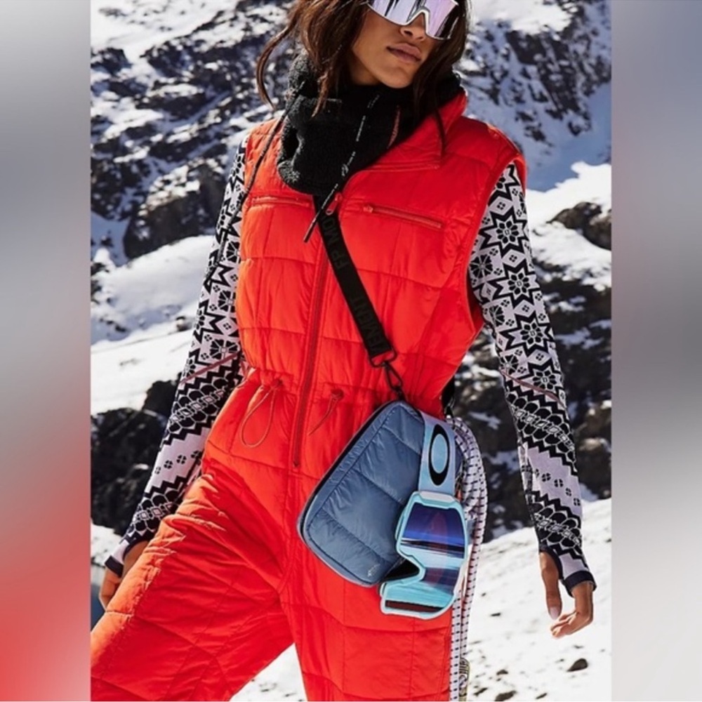 FP Movement High Peak Convertible Pouch Crossbody Bag